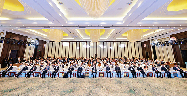 2024石油天然气产业绿色发展大会合照.jpg